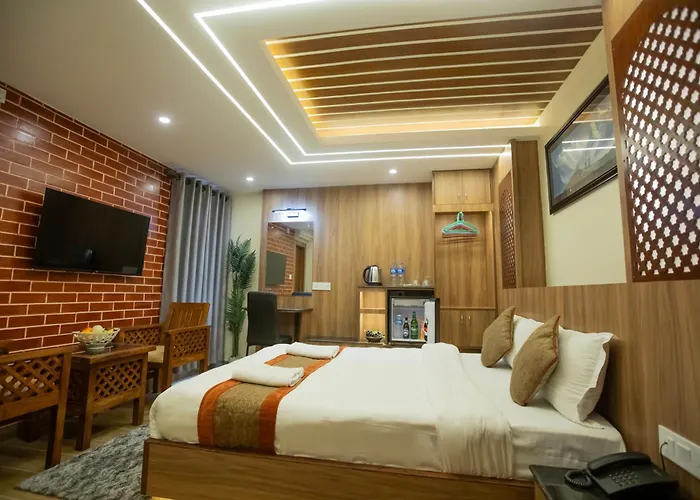 Capital Boutique Отель 3*
