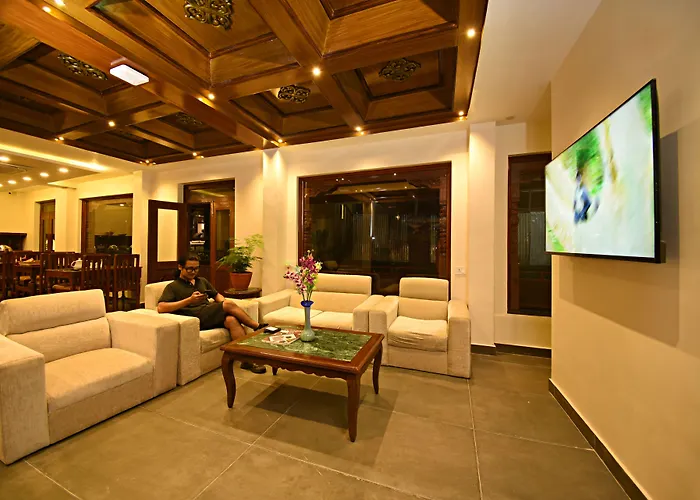 Capital Boutique Отель 3*